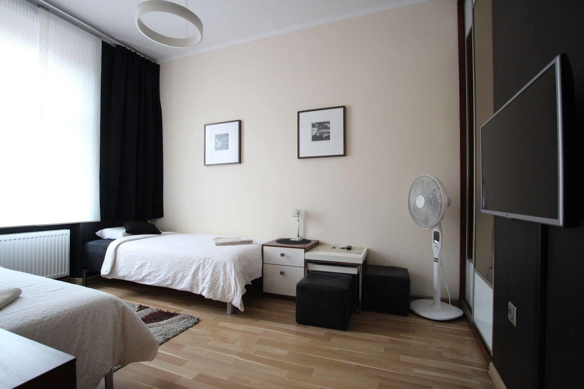 Rainbow Apartments 1 Краков Экстерьер фото